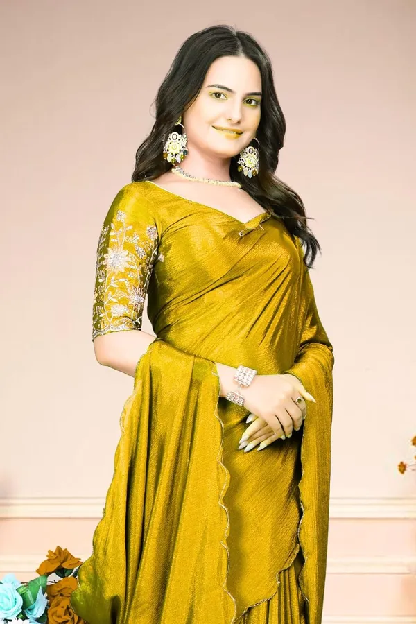 Yellow_Star_Georgette_Saree_For_Women