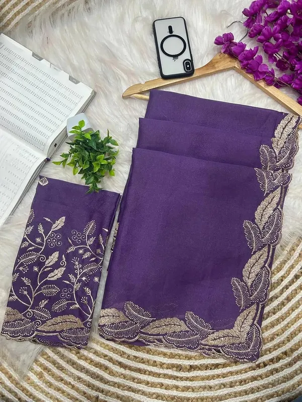 Lavender_Star_Georgette_Temple_Border_Saree_For_Women