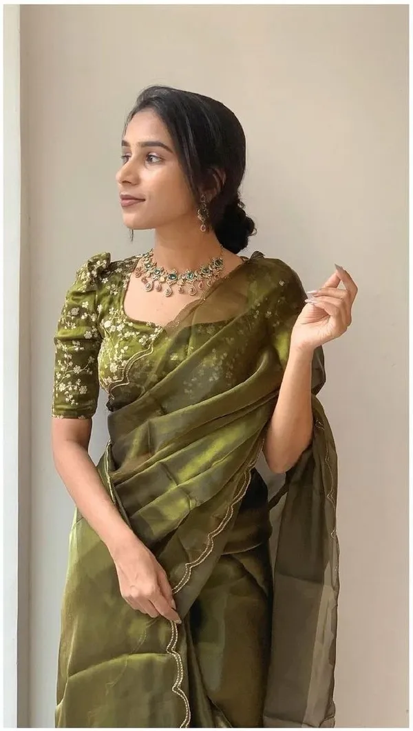 Green_Star_Georgette_Saree_For_Women