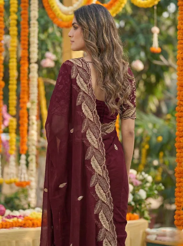 Red_Star_Georgette_Embellished_Bollywood_Saree_For_Women