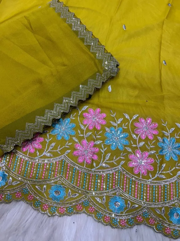 Yellow_Star_Georgette_Embroidered_Saree_For_Women