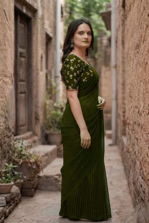 Green_Star_Georgette_Embroidered_Saree_For_Women