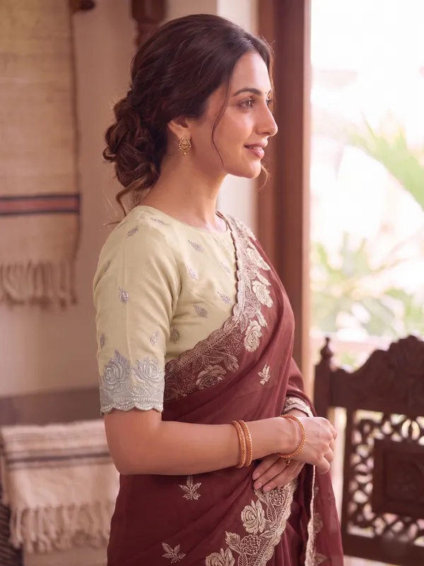 Pink_Star_Georgette_Embroidered_Saree_For_Women