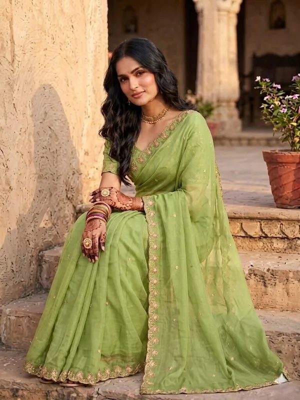 Green_Star_Georgette_Embroidered_Bollywood_Saree_For_Women