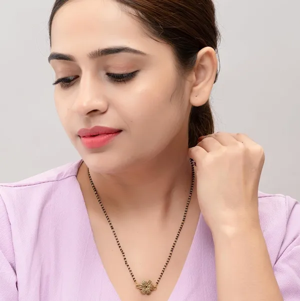Black_Beaded_Gold_Toned_Floral_Pendant_Mangalsutra_For_Women