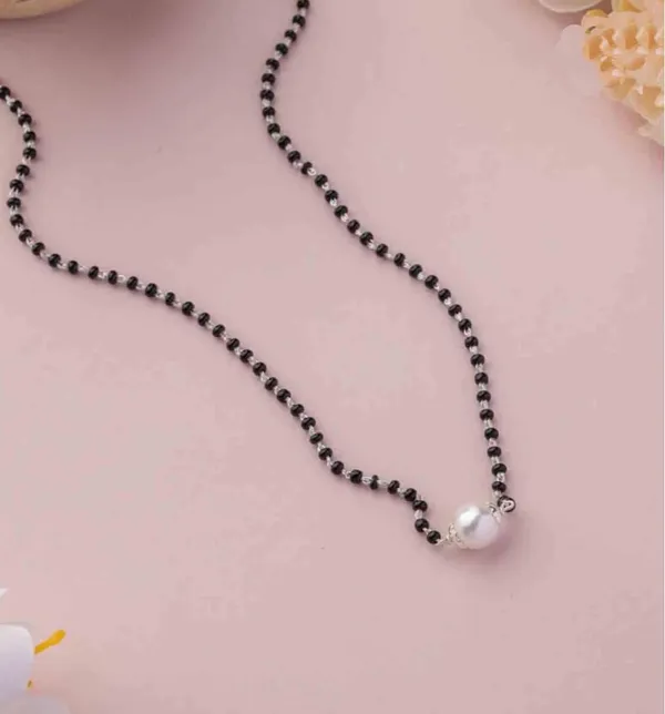 Black_Beaded_Silver_Chain_Pearl_Pendant_Mangalsutra_For_Women_Pack_Of_1