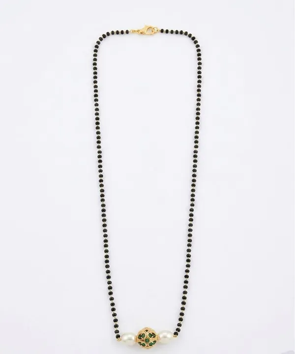 Black_Beaded_Gold_Toned_Pearl_Pendant_Mangalsutra_For_Women