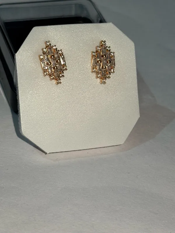 Rose_Gold_Clustered_Marquise_Stud_Earrings_For_Women