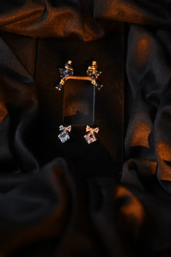 Crystal_Stud_Earrings_Set_With_Blue_And_Clear_Stones