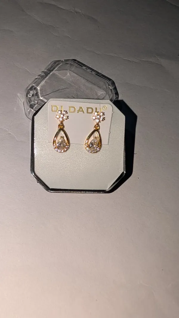 Gold_Plated_Crystal_Drop_Earrings_For_Women