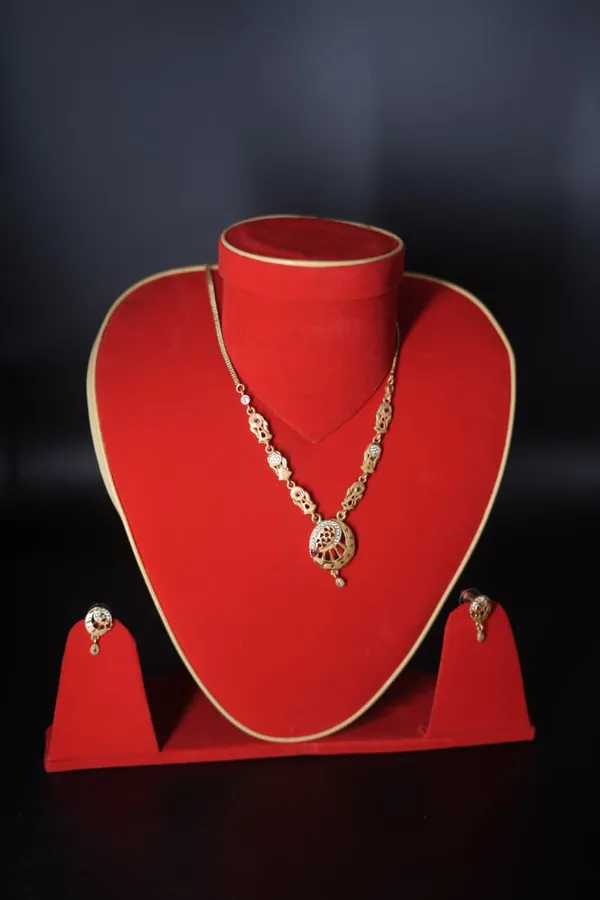 Gold_Tone_American_Diamond_Necklace_Set_With_Matching_Earrings