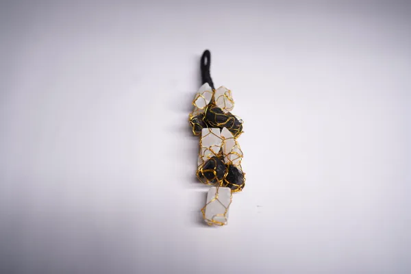 Multicolor_Natural_Protection_Stones_Healing,_Vastu_Items_For_Crystal_Enthusiasts,_Spiritual_Practitioners,_Home_Decorators