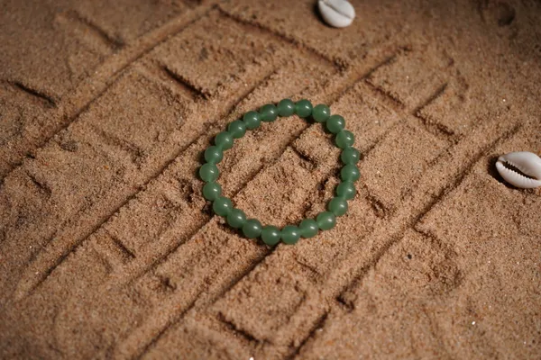 Green_Natural_Stones_Aventurine_Bracelet_For_Crystal_Enthusiasts,_Spiritual_Practitioners,_Home_Decorators