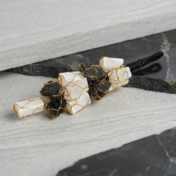 Multicolor_Natural_Protection_Stones_Healing,_Vastu_Items_For_Crystal_Enthusiasts,_Spiritual_Practitioners,_Home_Decorators
