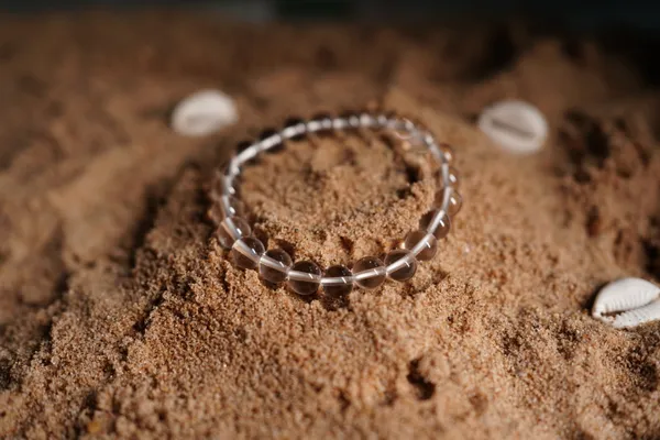 Transparent_Natural_Stones_Clear_Quartz_Bracelet_For_Crystal_Enthusiasts,_Spiritual_Practitioners,_Home_Decorators