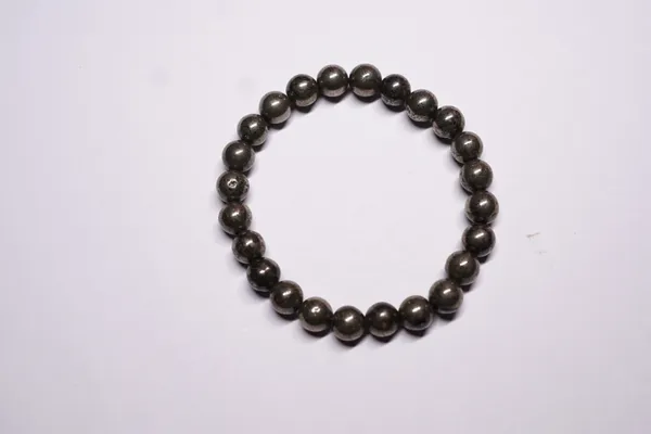 Black_Natural_Stones_Pyrite_Bracelet_For_Crystal_Enthusiasts,_Spiritual_Practitioners,_Home_Decorators