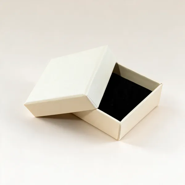 Cream_Square_VelvetLined_Jewellery_Gift_Box_Top_Bottom