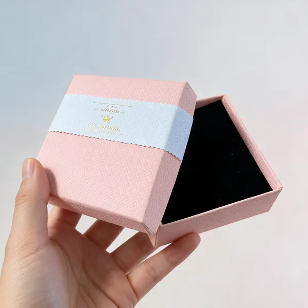 Pink_Square_Gift_Box_With_Velvet_Insert