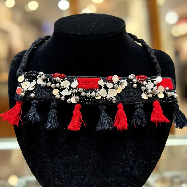 Red_And_Black_Cotton_Traditional_Design_Choker_Necklace_For_Women