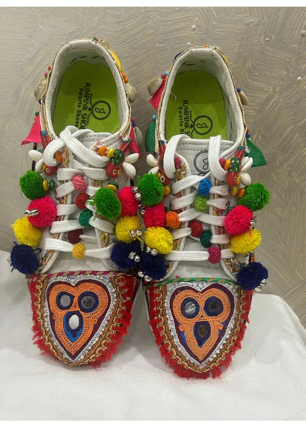Multicolor_Cotton_Traditional_Design_Shoes_For_Women