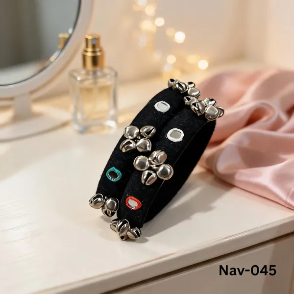 Black_Cotton_Traditional_Design_Bangles_For_Women