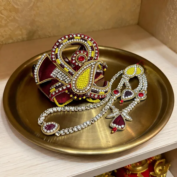 Yellow_&_Red_Stone_God_Mukut_And_Mala_Combo