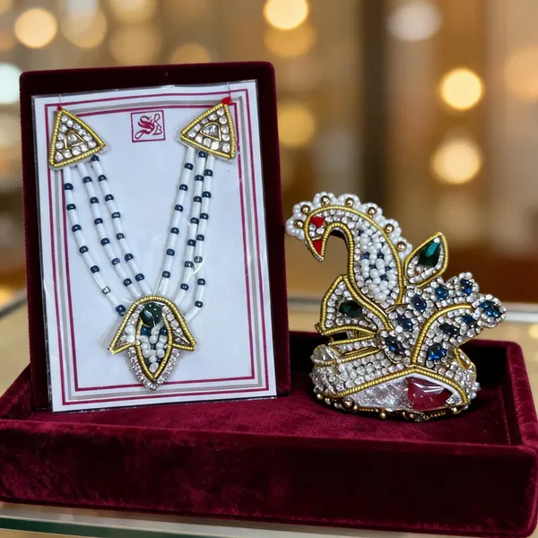 White_Stone_God_Mukut_And_Necklace_Combo