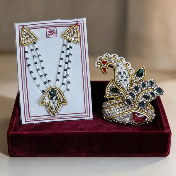 White_Stone_God_Mukut_And_Necklace_Combo