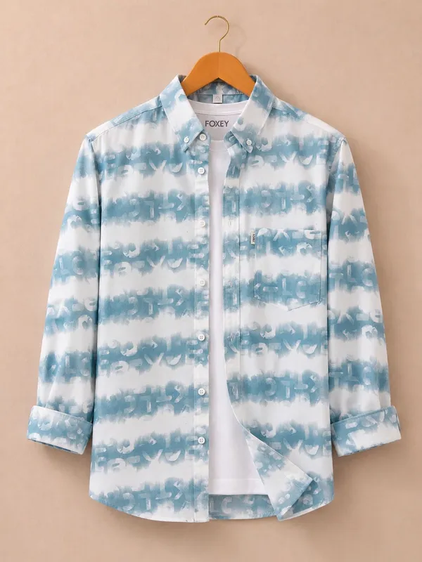 FOXEY_Men_Dyed/Ombre,_Striped,_Printed_Casual_White_And_Light_Blue_Shirt