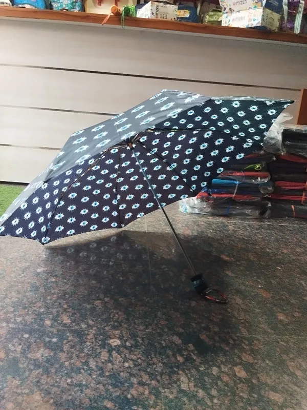 Black_Polyester_Eye_Print_Foldable_Umbrella_For_Adults