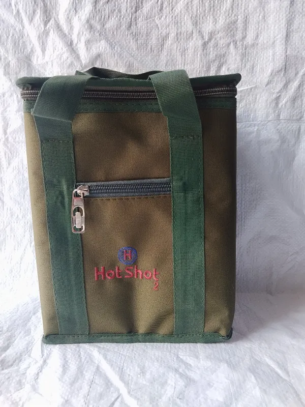 Green_Polyester_Zippered_Tote_Bag_For_Adults