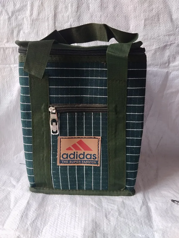 Green_Polyester_Zippered_Tote_Bag_For_Unisex