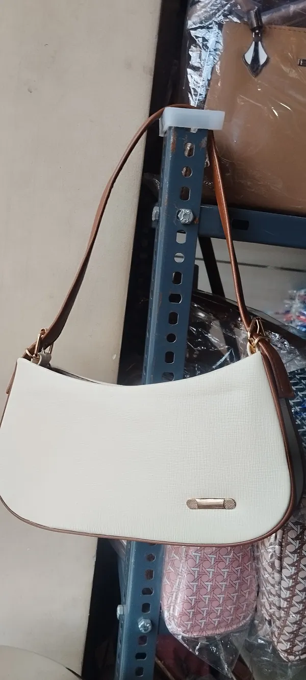 White_Polyester_Textured_Shoulder_Bag_For_Women