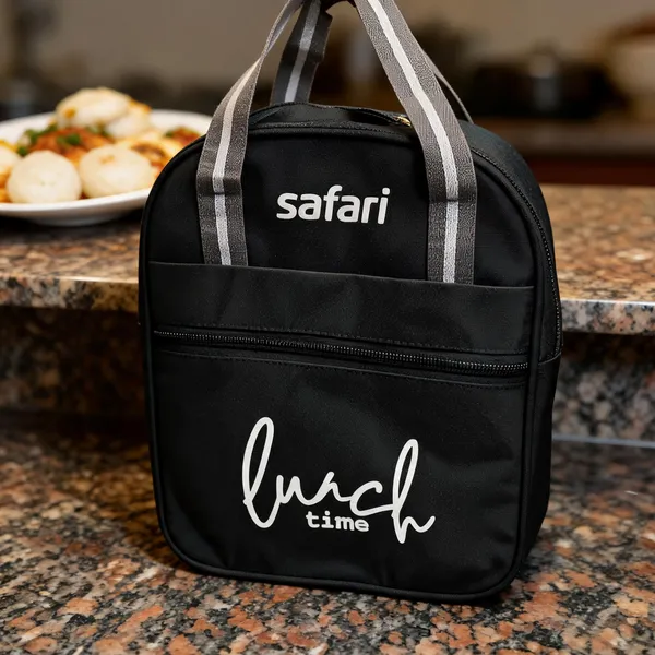Red_Polyester_Zippered_Lunch_Bag_For_Adults