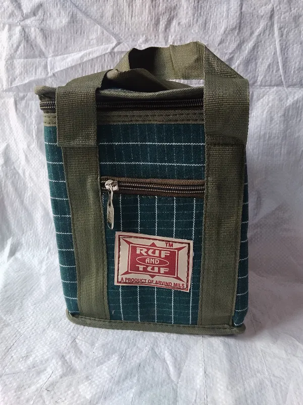 Green_Polyester_Zippered_Tote_Bag_For_Unisex