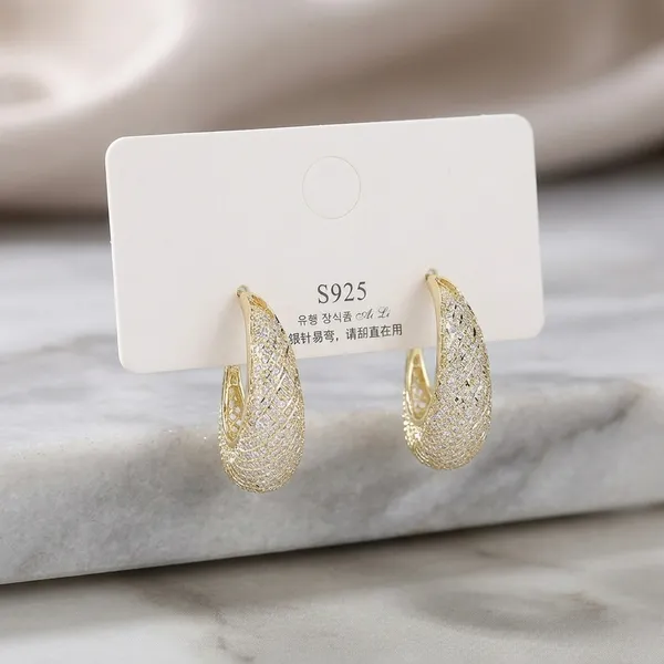 Gold_Toned_Textured_Teardrop_Earrings_For_Women
