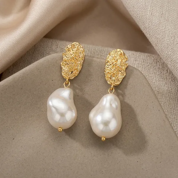 Gold_Textured_Baroque_Pearl_Drop_Earrings_For_Women