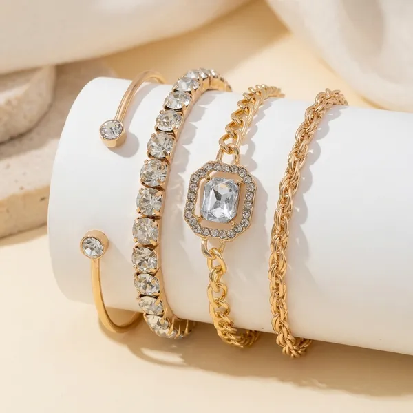 Gold_Plated_Studded_Bracelet_Set_For_Women