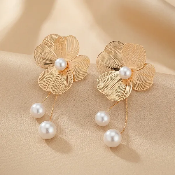 Gold_Floral_Pearl_Drop_Earrings_For_Women