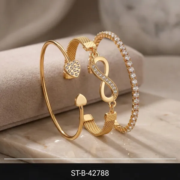 Gold_Plated_Infinity_Heart_Charm_Bracelet_Set_For_Women