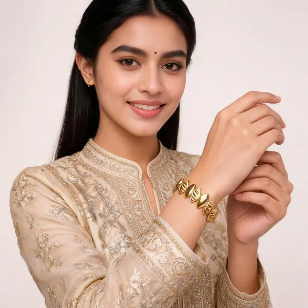 Gold_Textured_Oval_Link_Cuff_Bangle_For_Women