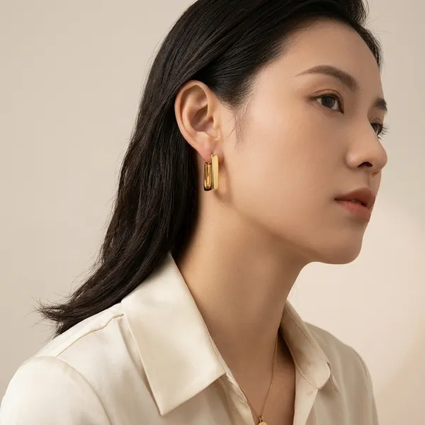 Gold_Toned_Geometric_Hoop_Earrings_For_Women