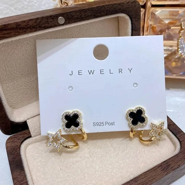 Gold_And_Black_Clover_Star_Stud_Earrings_For_Women