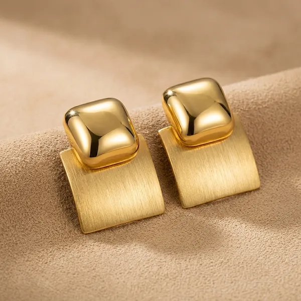 Golden_Geometric_Square_Stud_Earrings_For_Women