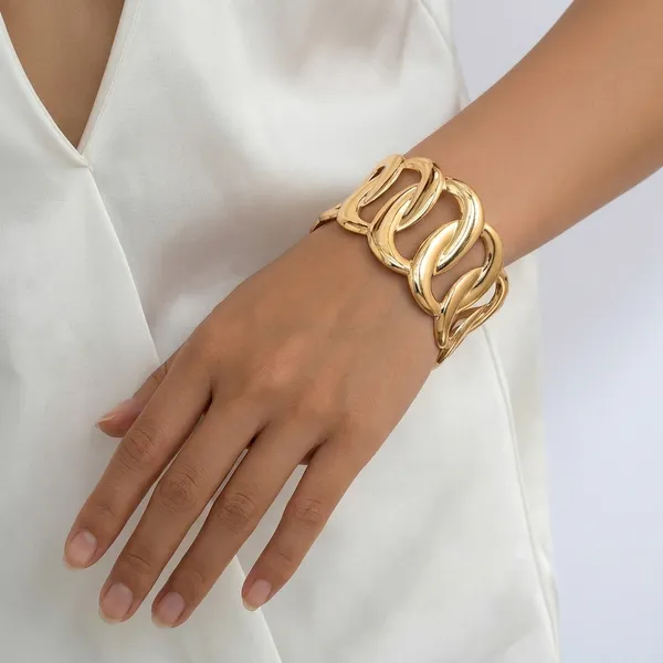 Gold_Chunky_Chain_Link_Cuff_Bracelet_For_Women