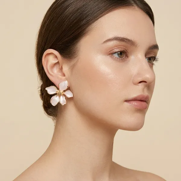 White_Enamel_Floral_Gold_Toned_Stud_Earrings_For_Women
