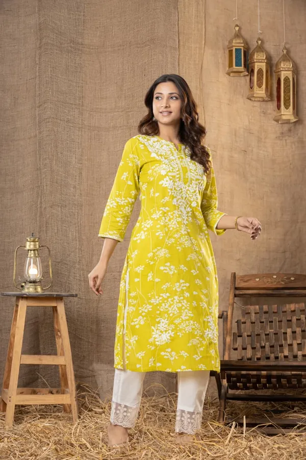 Yellow_Cotton_Floral_Embroidered_Straight_Kurti_Set_For_Women