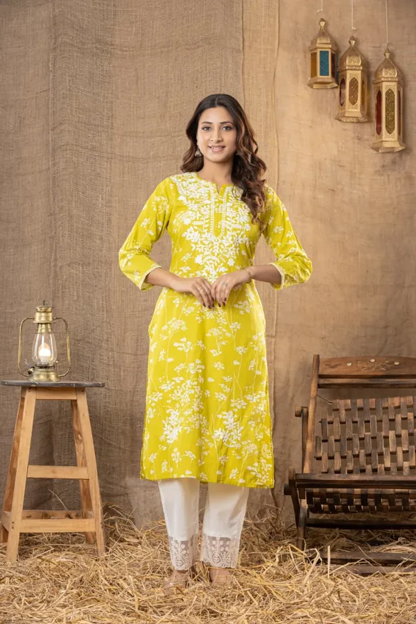 Yellow_Cotton_Floral_Embroidered_Straight_Kurti_Set_For_Women