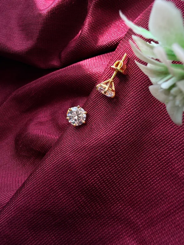 Silvering_Timeless_Solitaire_Earrings_|_2_CT_•_Authentic_925_Sterling_Silver_•_22_Carat_Gold_/_Rhodium_Plated_•_5A_Elite_CZ_•_Diamond_Setting_•_2.00_CARAT_EACH_|_8.00MM