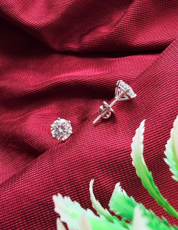 Silvering_Timeless_Solitaire_Earrings_|_2_CT_•_Authentic_925_Sterling_Silver_•_22_Carat_Gold_/_Rhodium_Plated_•_5A_Elite_CZ_•_Diamond_Setting_•_2.00_CARAT_EACH_|_8.00MM